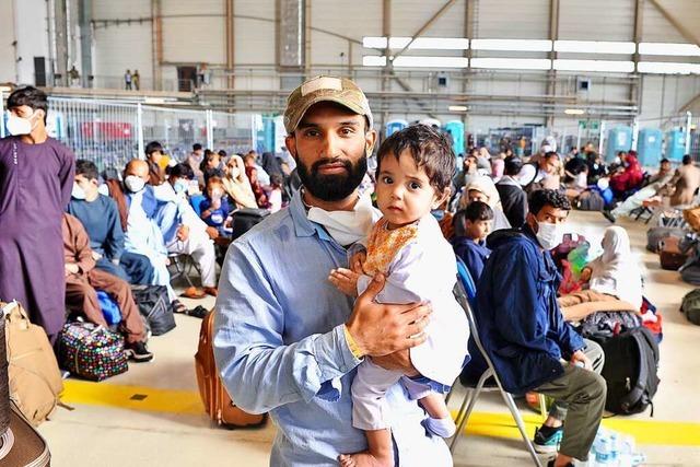 15.700 Afghanen warten in Ramstein auf ein neues Leben in den USA