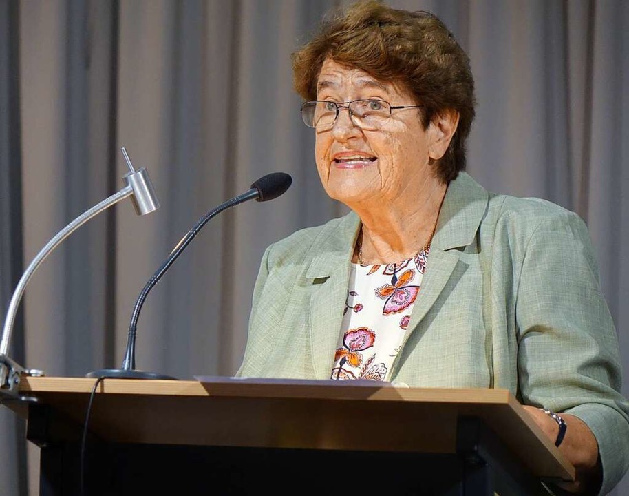 Die Autorin Helen Liebendrfer stellte...in der NS-Zeit ins Exil gehen mussten.  | Foto: Roswitha Frey