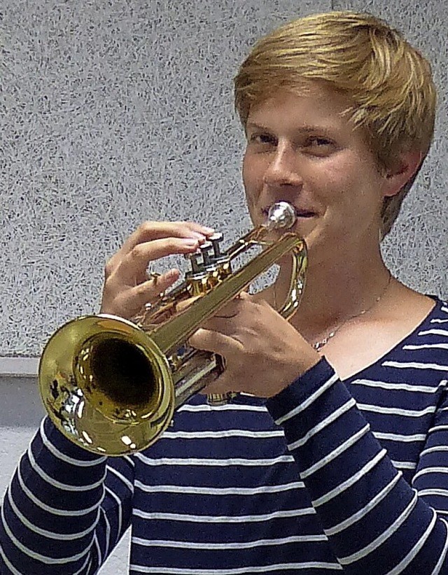 Die Instrumentalpdagogin und neue Dir...rem Lieblingsinstrument, der Trompete.  | Foto:  Elisabeth Baumeister