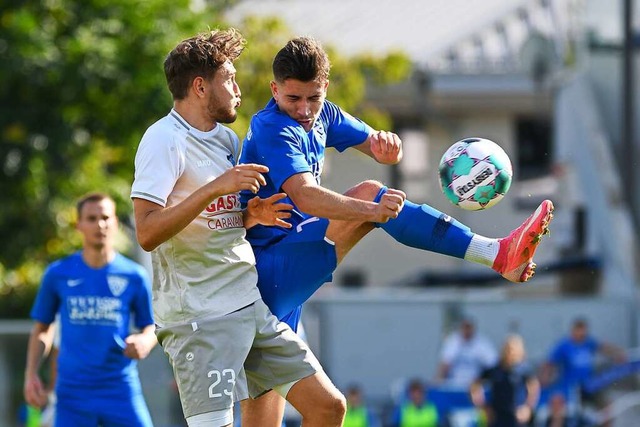 Trotz Niederlage ein Schritt nach vorn...rechts) mit Kuppenheims Benjamin Radke  | Foto: Gerd Gruendl