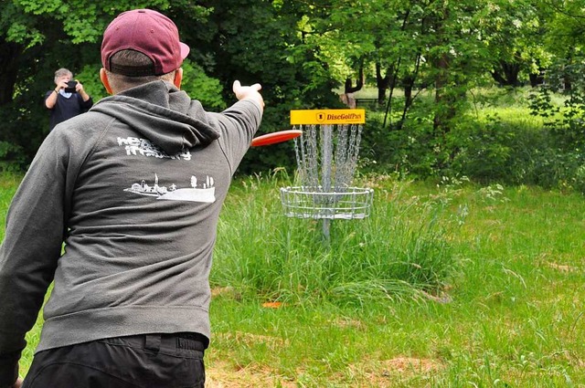 So geht Discgolf.  | Foto: Ralf Strittmatter