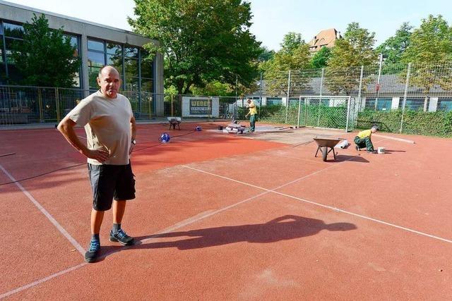 Ferienzeit ist Arbeitszeit: Freiburgs Schulhausmeister haben viel zu tun