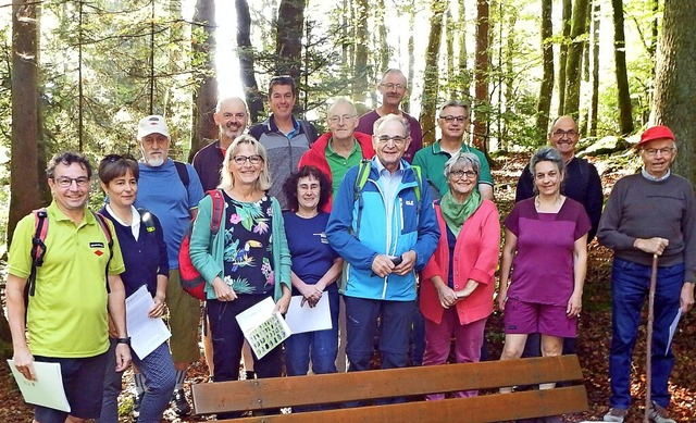 Diese Gruppe mit Altbrgermeister Geor...er den neuen  Hotzenpfad vorbereitet.   | Foto: Wolfgang Adam