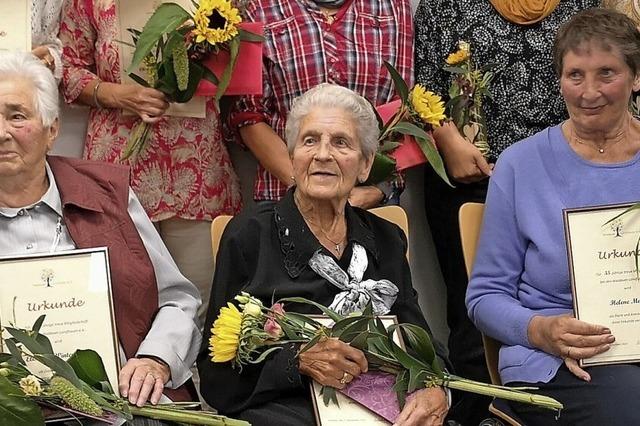 Mit einer Riesenbrezel wird das 60. Jubilum ein bisschen gefeiert