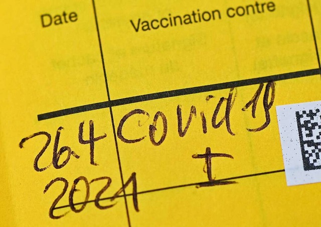 Kein Eintrag der Schutzimpfung gegen C...en ab Herbst einige Beschrnkungen zu.  | Foto: Patrick Pleul (dpa)