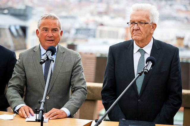 Die Spitzen der Koalition aus Grnen u...gabend ber den Haushalt (Archivbild).  | Foto: Christoph Schmidt (dpa)