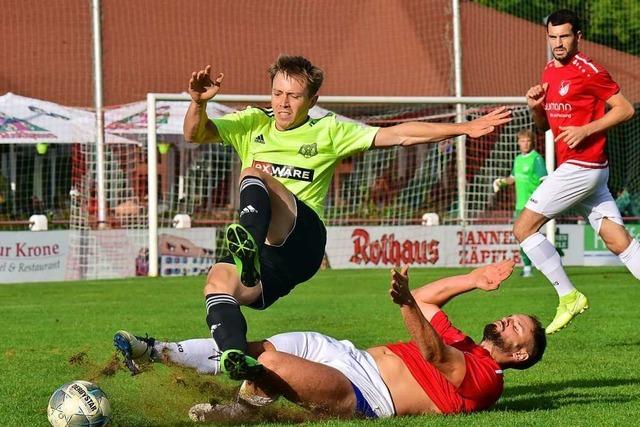 Beckmann lsst den Freiburger FC II jubeln