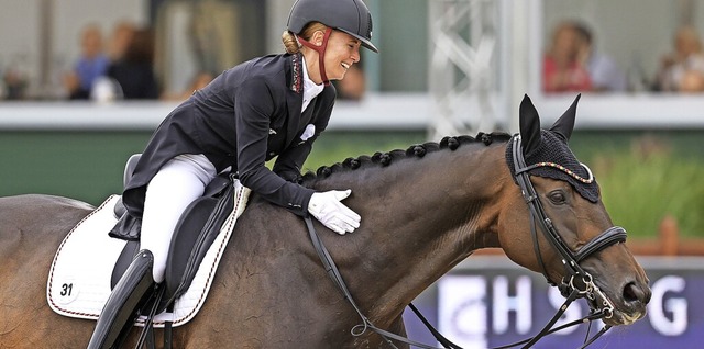 Jessica von Bredow-Werndl (Deutschland...SF Dalera BB beim Grand Prix Freestyle  | Foto: Friso Gentsch (dpa)