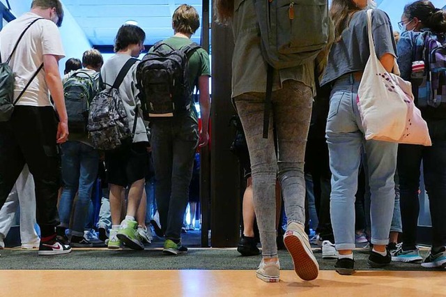 Schler des Schulzentrums in Grenzach-Wyhlen hatten einen ruhigen ersten Tag.  | Foto: Stefan Mertlik