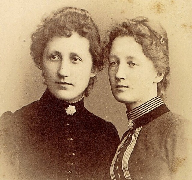 Elisabeth  (links) und  Emma Brauer waren Knstlerinnen.  | Foto: Stadt Lahr