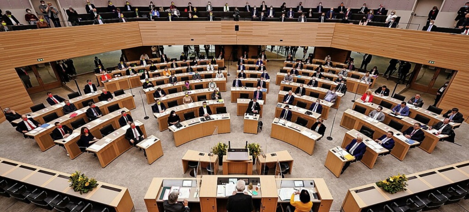 Eine Wahlrechtsreform soll nicht dazu führen, dass der Landtag wächst.  | Foto: Uwe Anspach (dpa)