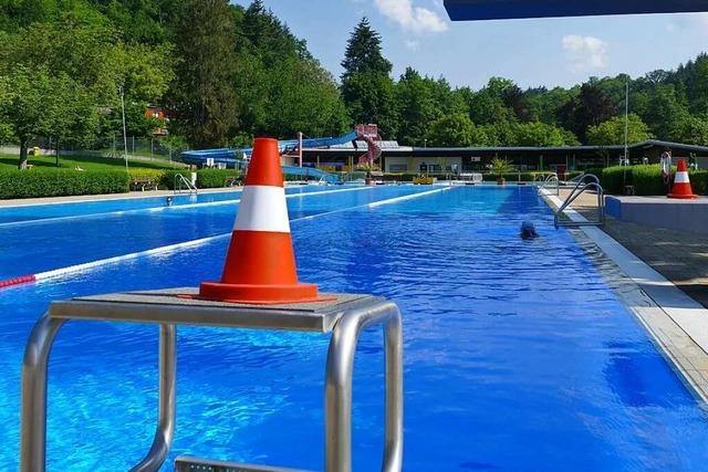 Kanderner Rathaus: Freibadffnung war richtig trotz weniger Badegste