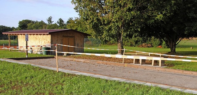 Neu entstanden ist in Rippolingen jng...Boulebahn oberhalb des Tennisplatzes.   | Foto: Hans-Walter Mark