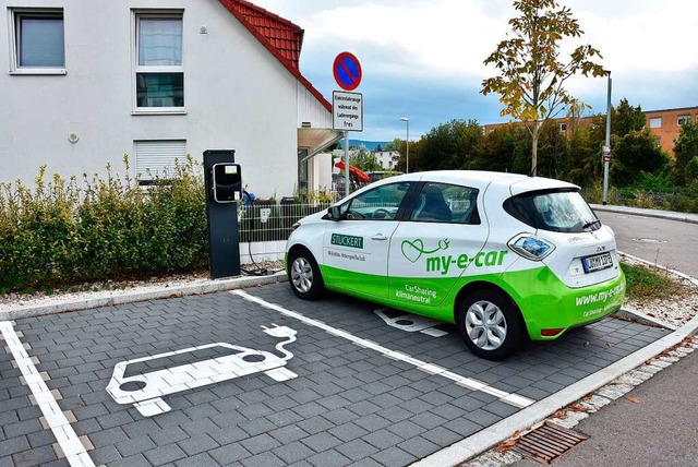 Der neue Carsharing-Standort mit Ladesule am Hornacker in Grenzach  | Foto: Heinz und Monika Vollmar