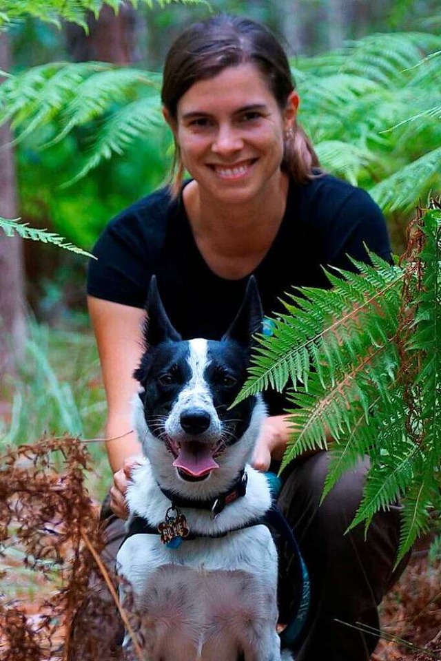 Katrin Hohwieler und ihr  Arbeitshund Billy Jean  | Foto: Florian Hohwieler