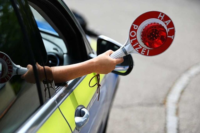 Die Polizei sucht Zeugen (Symbolbild).  | Foto: Jonas Hirt