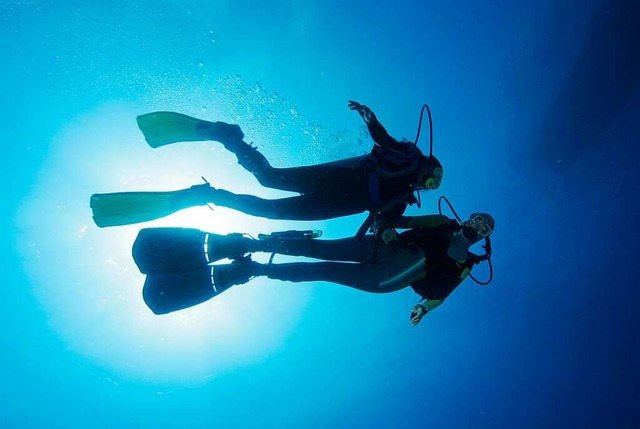 Taucher knnen lnger unter Wasser bleiben.  | Foto: fotolia.com/underwaterpics 