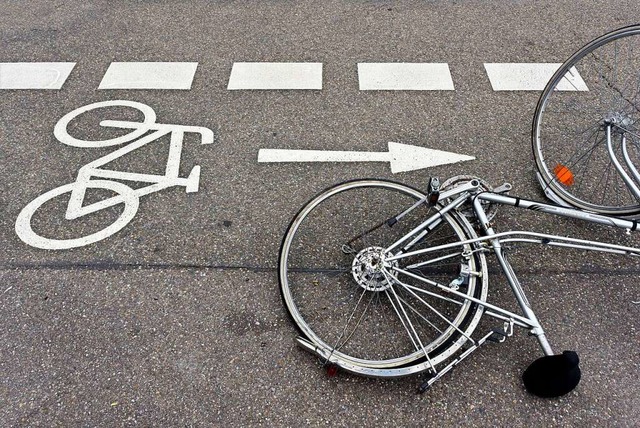 An der Kreuzung Besanonallee/Opfinger...n Unfall verursacht haben. Symbolbild.  | Foto: Thomas Kunz