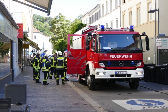Die Feuerwehr im Einsatz  | Foto: Sabine Ehrentreich