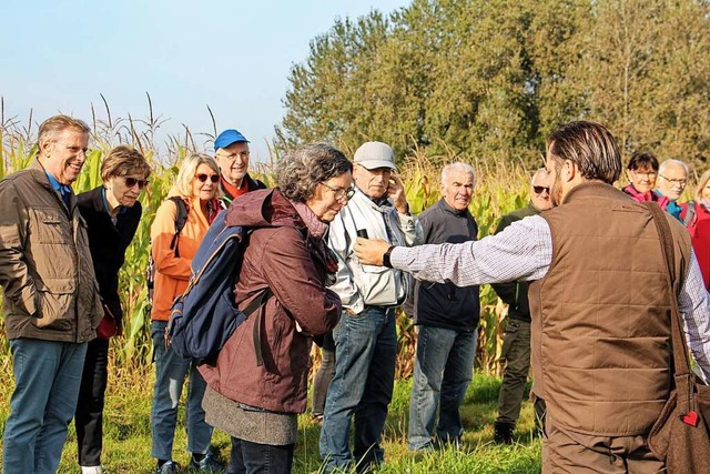 Die Natur erleben mit allen Sinnen: Al...e Teilnehmer der BZ-Hautnah-Exkursion.  | Foto: Ruth Seitz