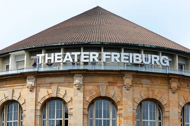 Die Aussicht auf den erneuten Austausc...Carp, Intendant des Theaters Freiburg.  | Foto: Ingo Schneider