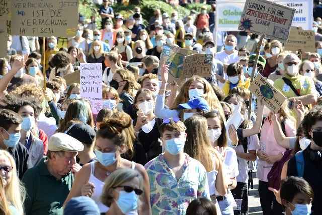 Fridays for Future: 12.000 Menschen demonstrieren in Freiburg