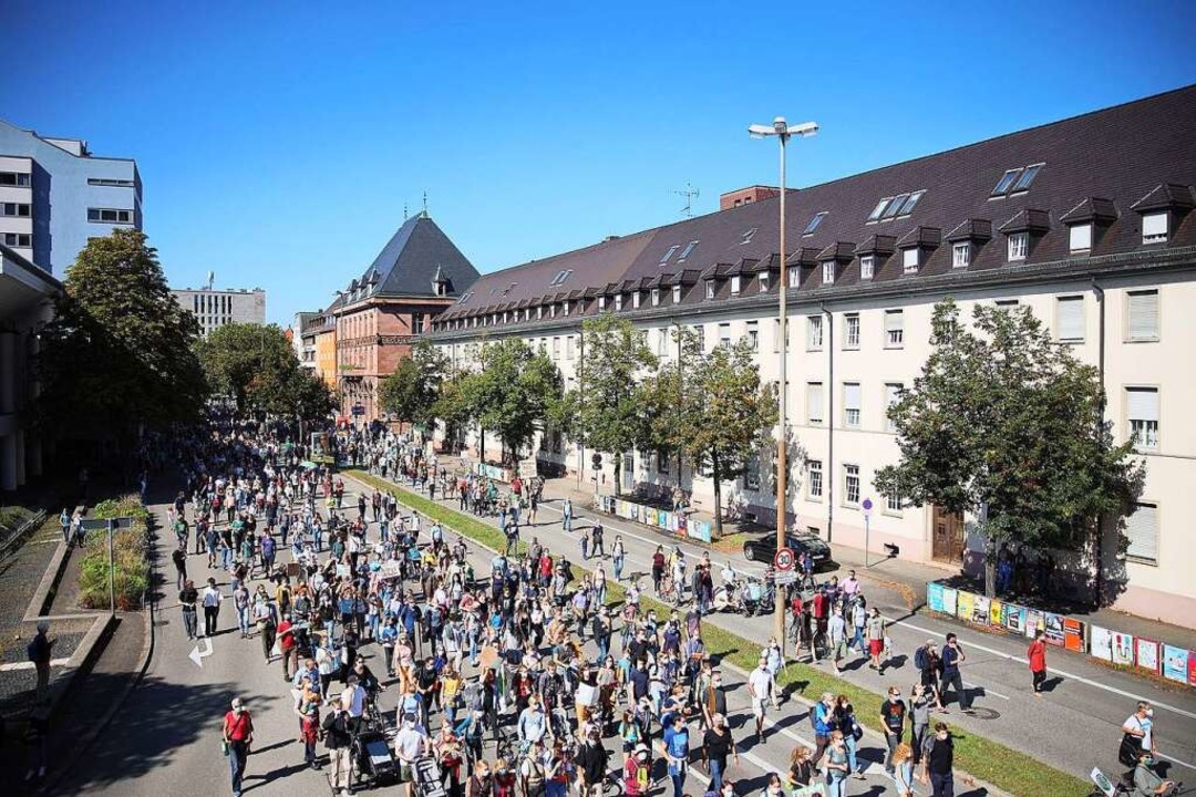 Zehntausende kamen zum Klimastreik in Freiburg  | Foto: Janos Ruf
