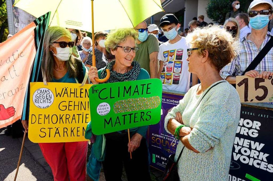 Deutlich lter als der Demo-Durchschni...ndel (Mitte).<BZ-Keyword></BZ-Keyword>  | Foto: Ingo Schneider