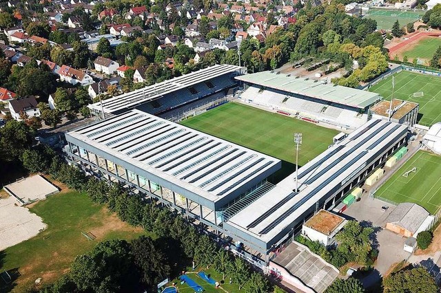 Um 17:30 Uhr am Sonntag tritt der SC F...um letzten Spiel im Dreisamstadion an.  | Foto: Michael Saurer