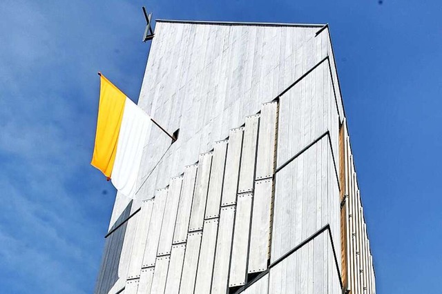 Bis in 34 Meter Hhe ragt der Bleibacher Kirchturm.  | Foto: Horst Dauenhauer