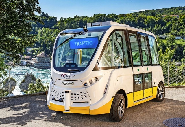 Der Trapizio Bus, der von Mrz 2018 bi...n Zentrum und dem Rheinfall verkehrte   | Foto:  Swiss Transit Lab