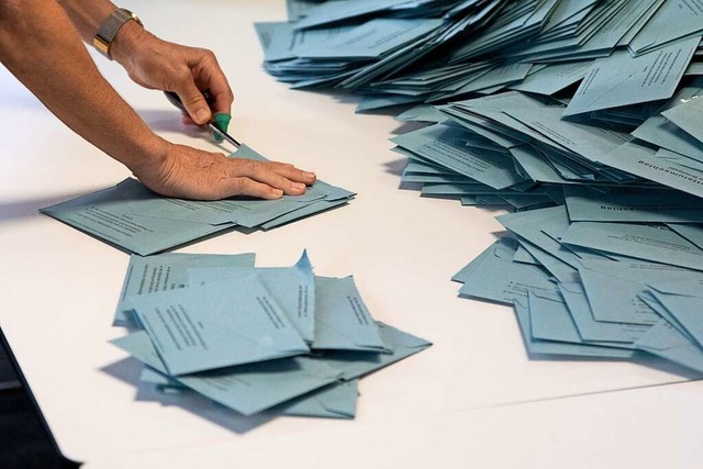 Die Stimmen zur Bundestagswahl sind au... Berlin aus dem Ergebnis gemacht wird.  | Foto: Hubert Gemmert