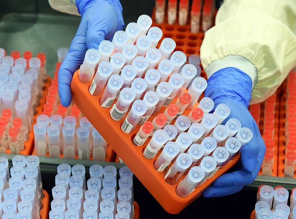 Proben für PCR-Tests  | Foto: Waltraud Grubitzsch (dpa)