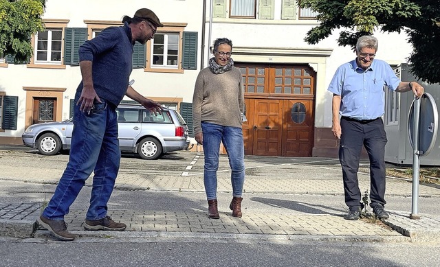 Bernt Hasler (von links), Dagmar Stett...kt oder abgeschliffen werden sollten.   | Foto: Hans-Jrgen Hege