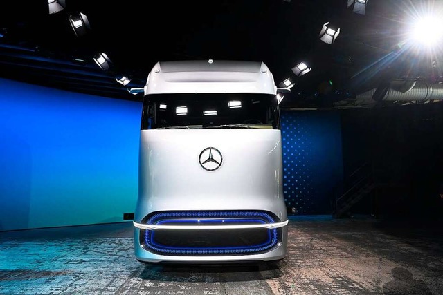 Prototyp eines neuen Daimler-Trucks   | Foto: Britta Pedersen (dpa)
