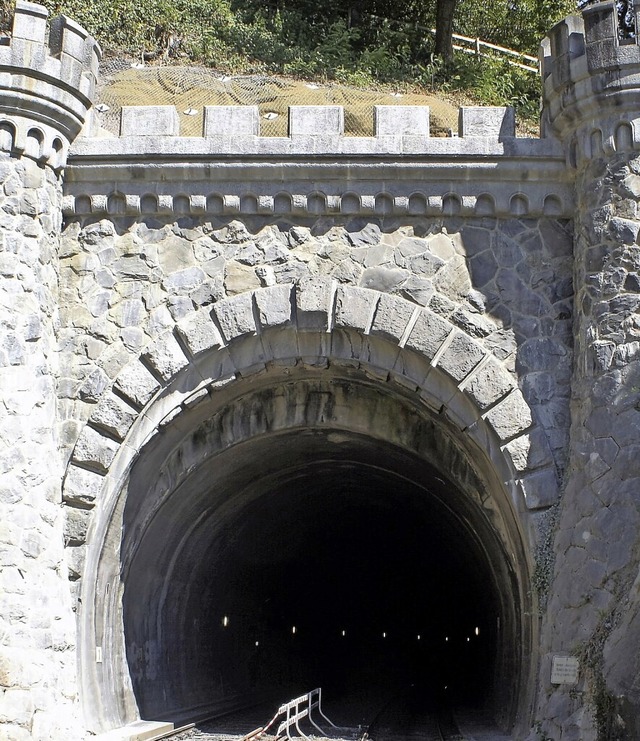 Der Rappenstein-Tunnel in Laufenburg m...erden. Das  Portal bleibt unverndert.  | Foto: suedkurier