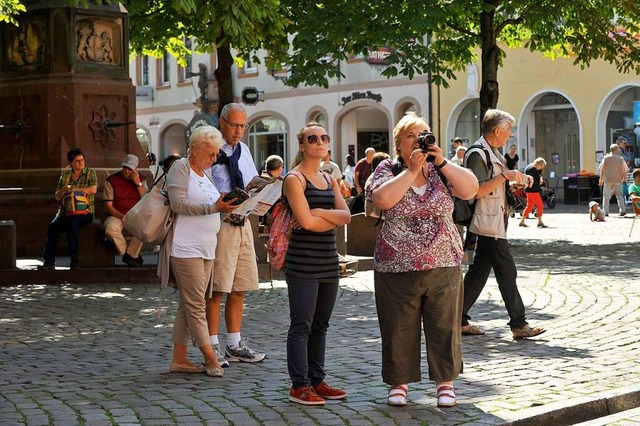 Touristen in Freiburg.  | Foto: Rita Eggstein