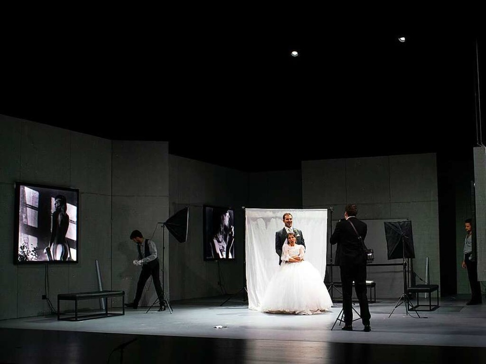 Szenen aus Don Giovanni - hier mit Bühnenbild  | Foto: Junge Oper