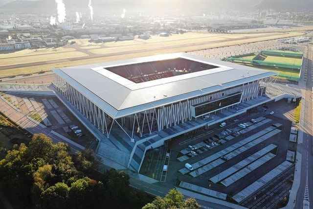 Video: Drohne gibt faszinierende Einblicke in das neue SC-Stadion