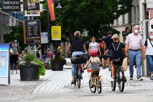 Geteilte Meinungen beim Rad-Verbot in Lörrachs Fußgängerzone