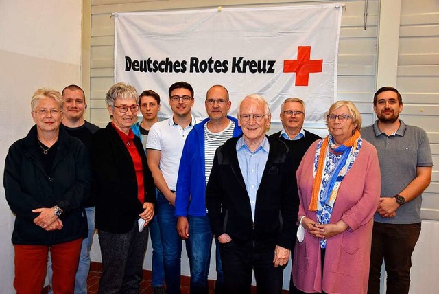 Der  neu gewhlte Vorstandschaft des D...zelschwab und Lukas Huber (von links).  | Foto: Heinz und Monika Vollmar