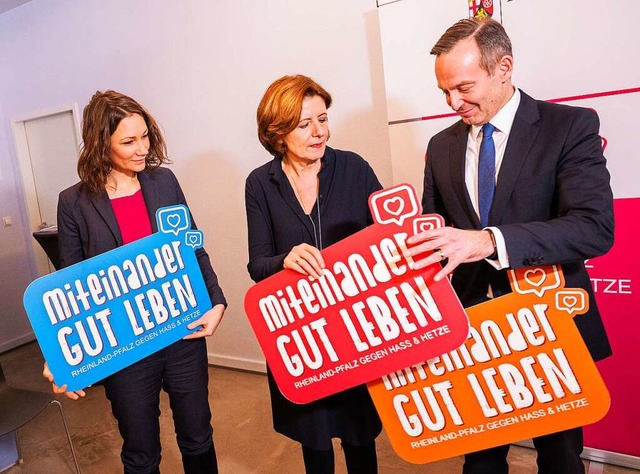 Die Koalitionspartner (von links): Ann...Vorstellung einer Kampagne gegen Hass.  | Foto: Andreas Arnold
