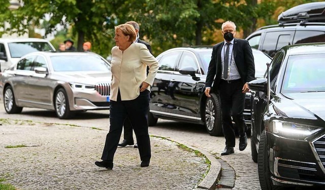 Angela Merkel beim Festakt in Halle  | Foto: Hendrik Schmidt (dpa)