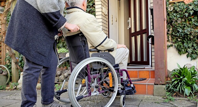 Barrieren im Alltag sind je nach Behin...lfahrer werden von Stufen ausgebremst.  | Foto: Mascha Brichta