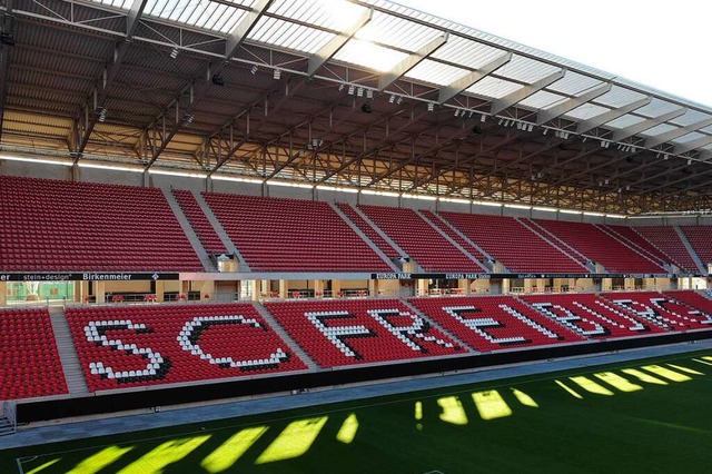 Zum Freundschaftsspiel gegen den FC St. Pauli drfen 15.000 Fans ins Stadion.  | Foto: Patrick Kerber