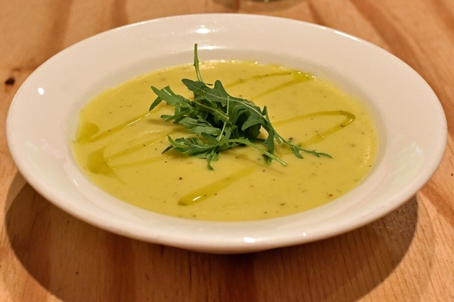 Aus matschigem Gemse kann eine Suppe zubereitet werden.  | Foto: Michael Bamberger