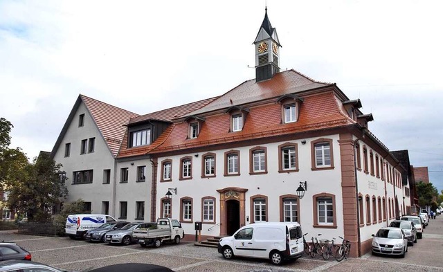 Fr rund sechs Millionen Euro ist das Rathaus von Teningen saniert worden.   | Foto: Markus Zimmermann