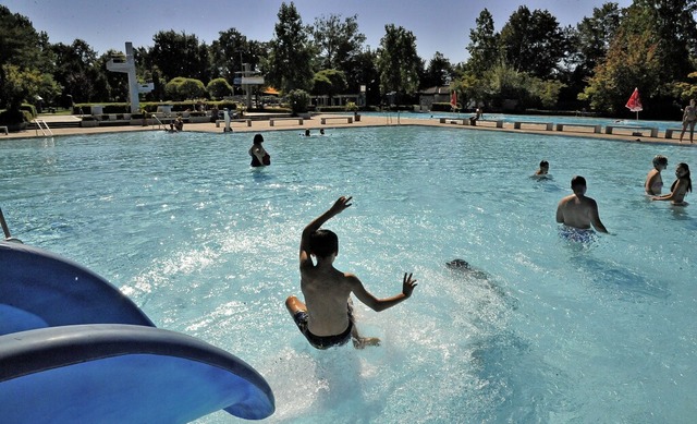 Das miese Sommerwetter drckte im Frei...ad die Einnahmen aus Eintrittsgeldern.  | Foto: Markus Zimmermann