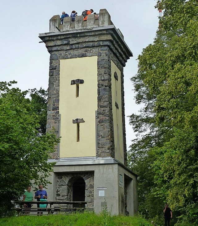 Der Schwarzwaldverein Ihringen betreut den Neunlindenturm.  | Foto: Dirk Sattelberger