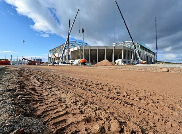 Bereits im Februar 2020  waren die Konturen des neuen Stadions erkennbar.  | Foto: Michael Bamberger